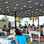 Amos Hotel