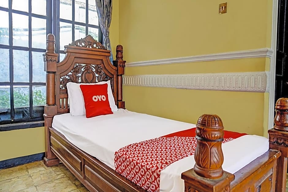 SPOT ON 91798 Hotel Grand Mutiara