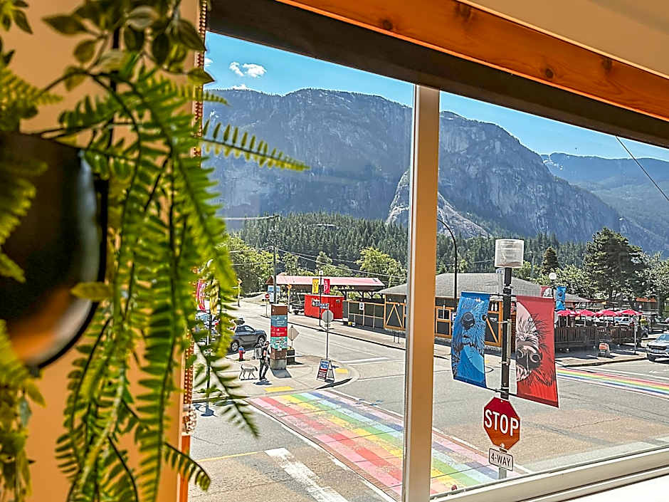 Photo 1 of 48 of Crash Hotel Squamish