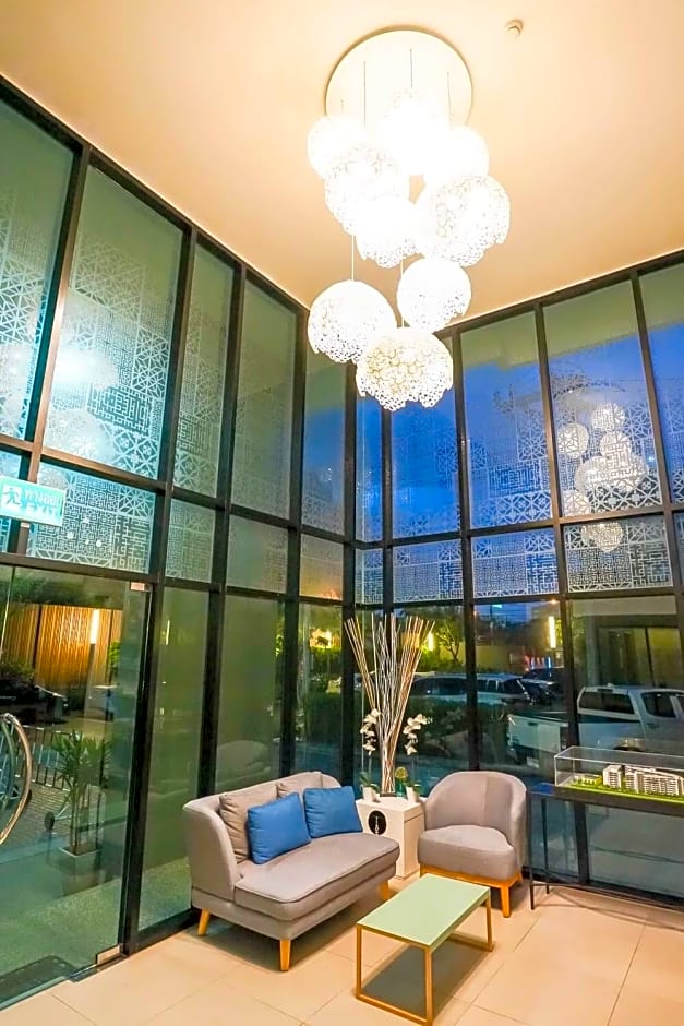 Centrio  By Suttirak