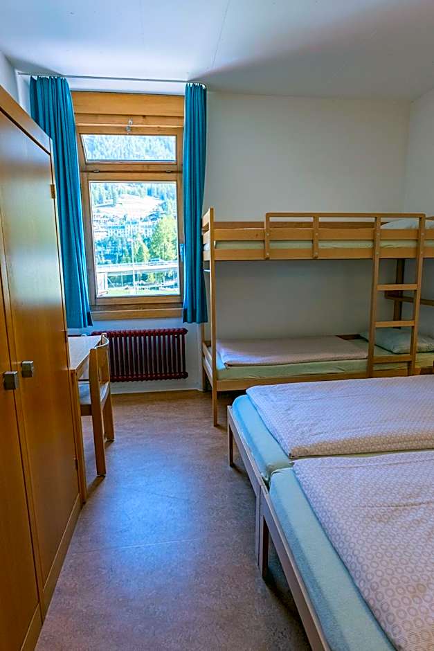 Pontresina Youth Hostel