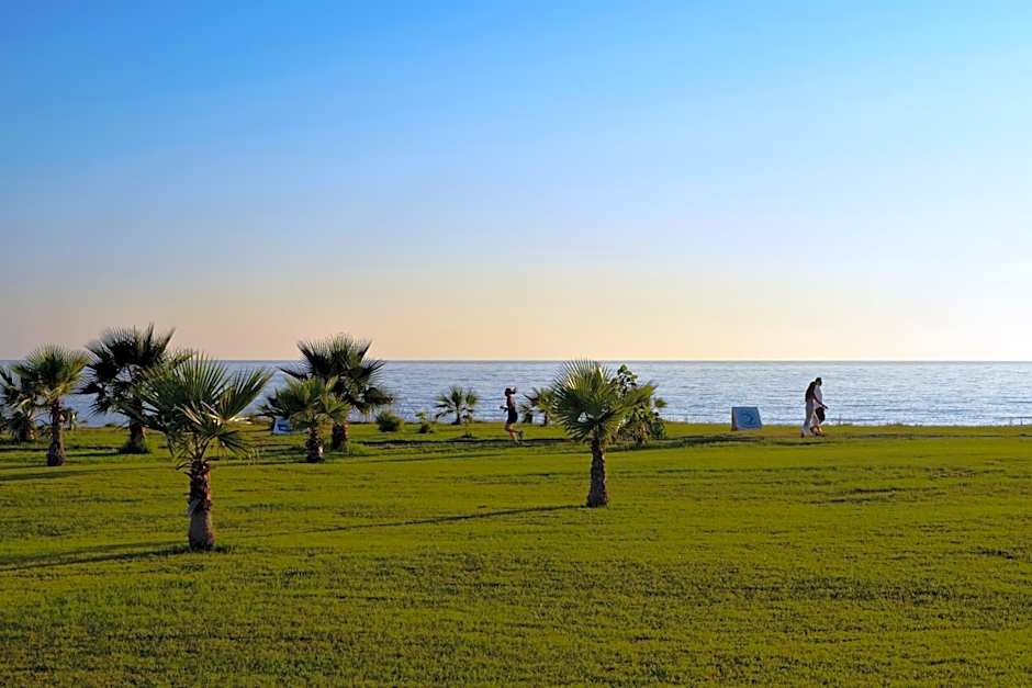 Amphora Hotel & Suites