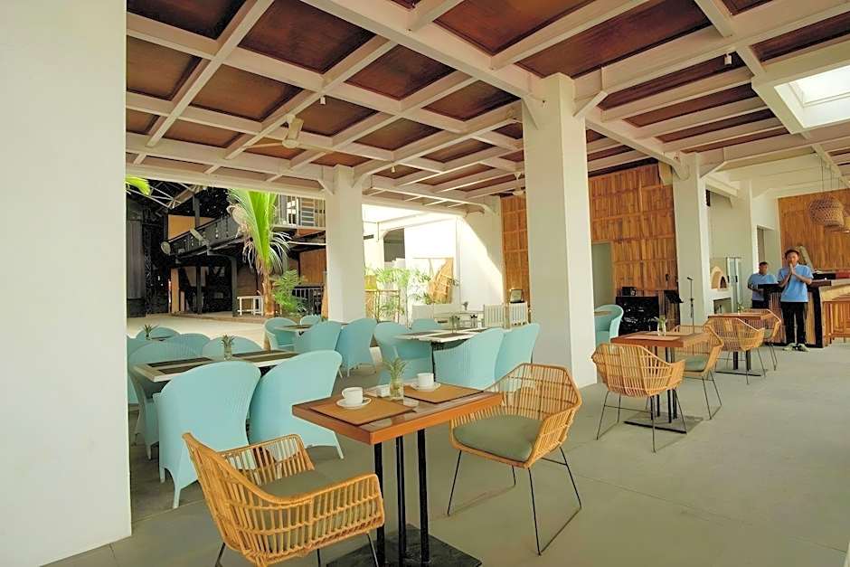 Gili Sands Hotel & Bar