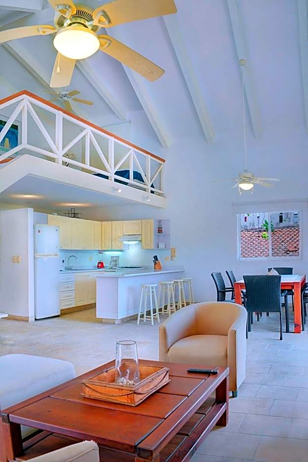 Los Patios Loft Suites