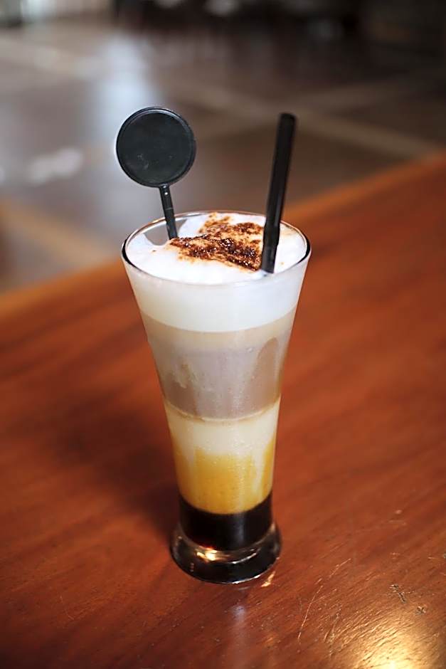 Air Manis Hillside Villa Cafe & Resto