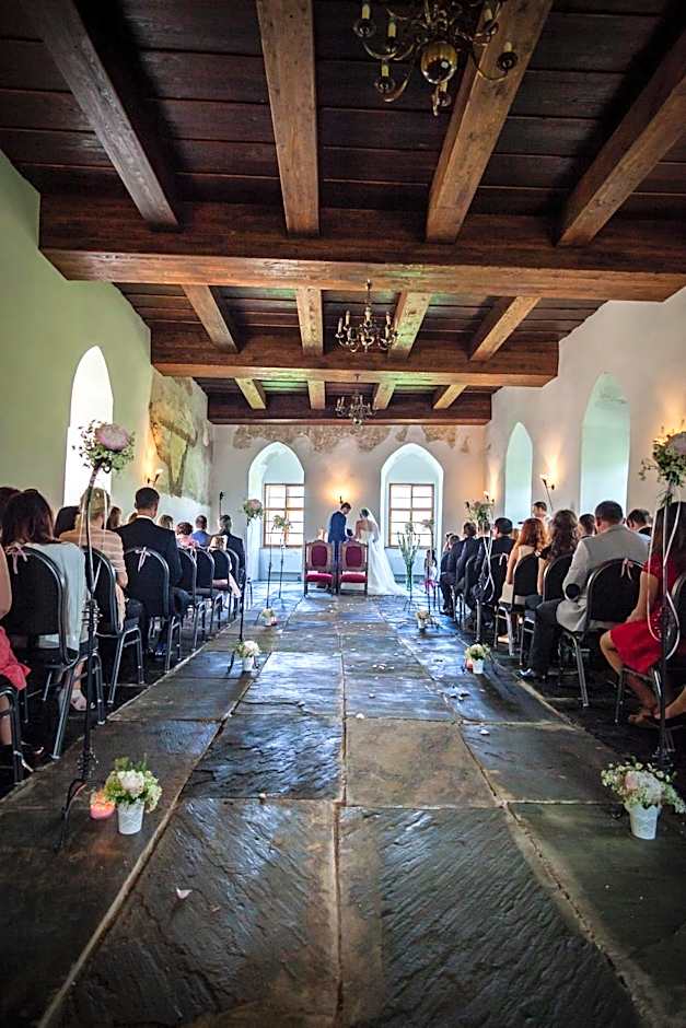 zámek Kolštejn - hotel Chateau Goldenstein