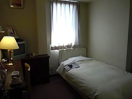 Single Room - Non-Smoking