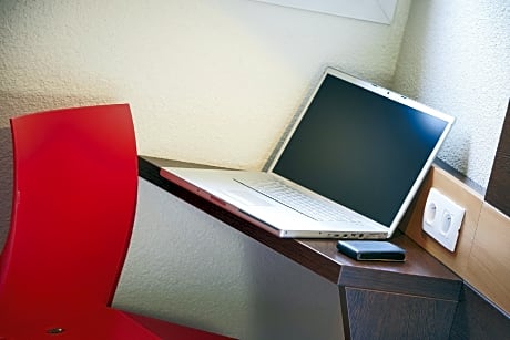 Triple Room - 3 Single Beds