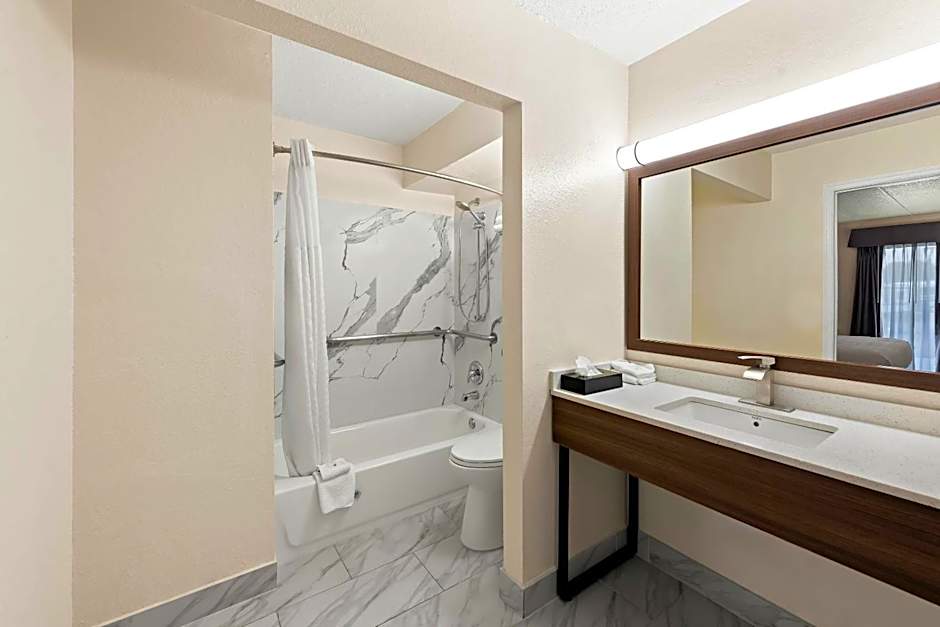 Quality Inn Mason Near Kings Island