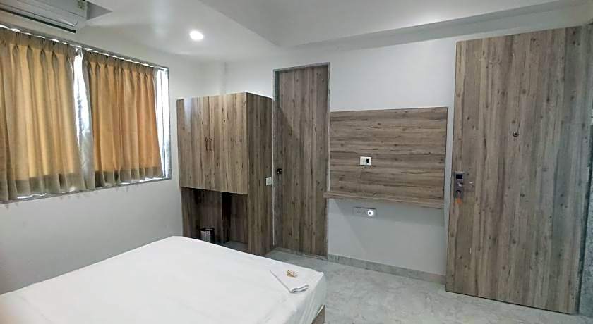 Hotel Jay Palace Inn, Solapur 