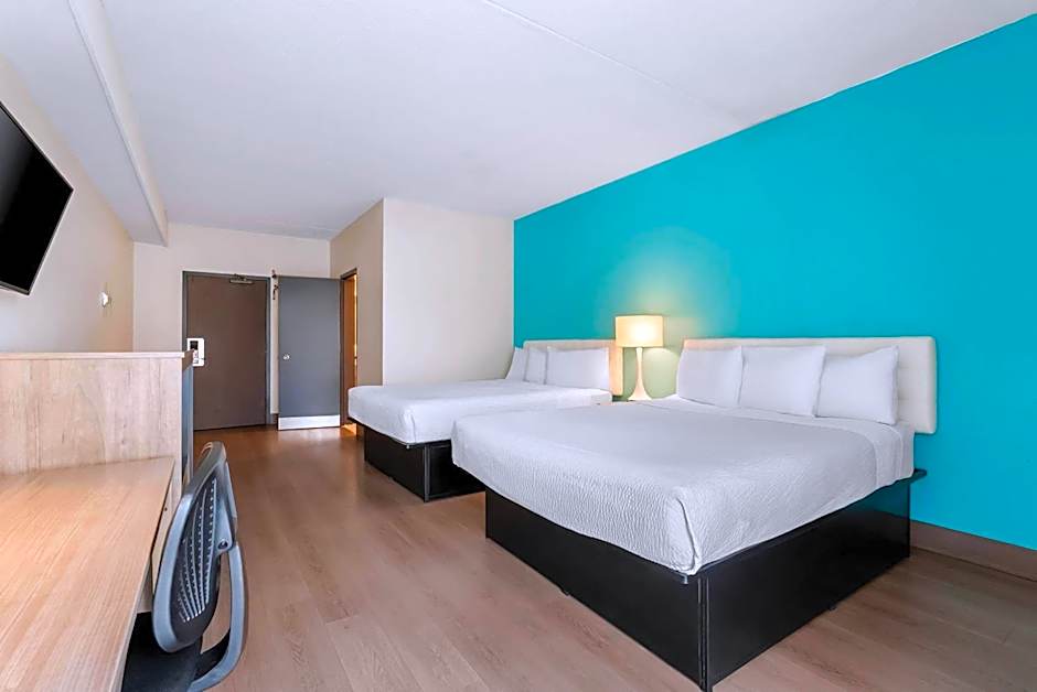Howard Johnson Hotel by Wyndham Toms River