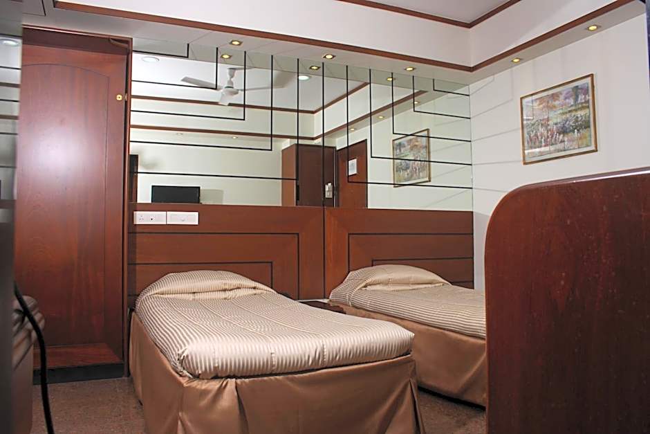 Hotel Karl Residency