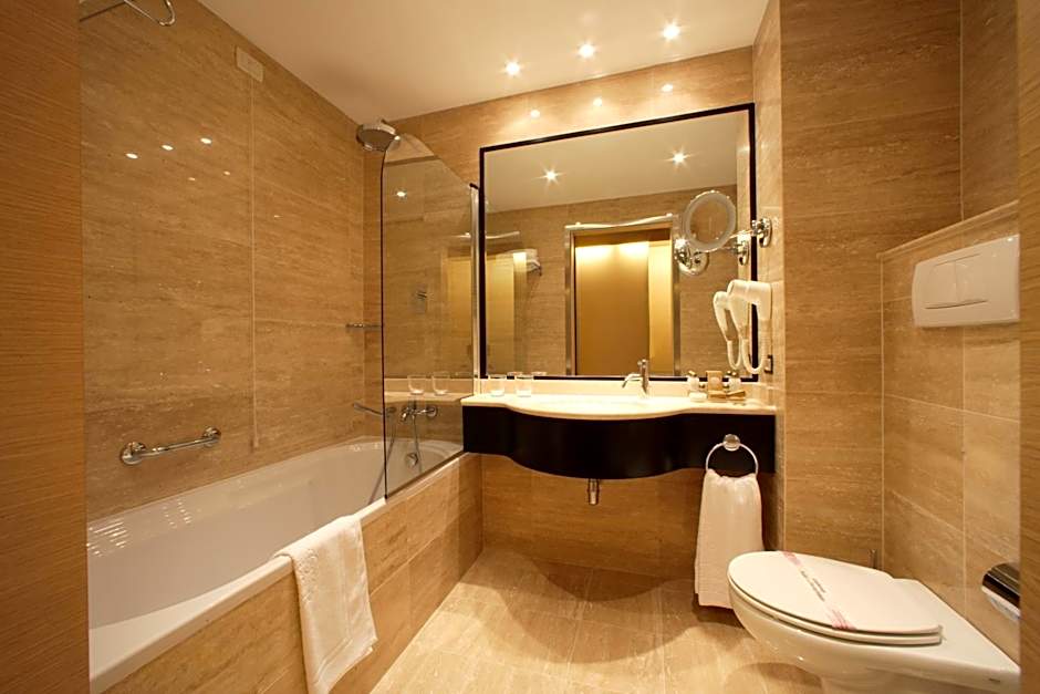 Antony Palace Hotel