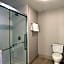 Holiday Inn Express & Suites Fond Du Lac By IHG