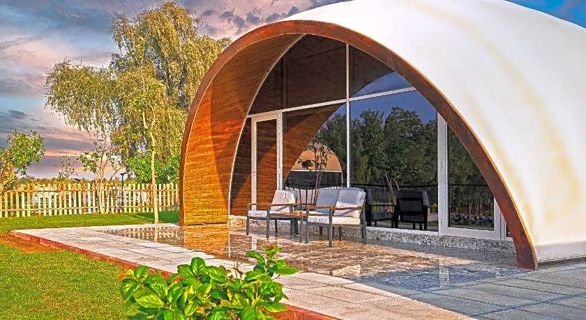 Nirvana Retreat