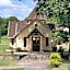 Floreat Riverside Lodge and Spa