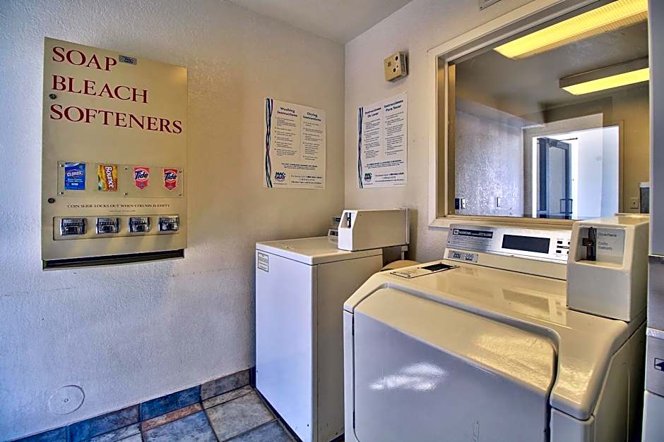 Motel 6-Nogales, AZ - Mariposa Road