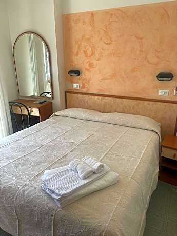 Double Room with Balcony and Sea View