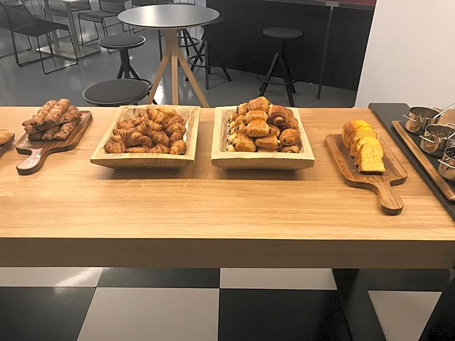 Enzo Hotels Trappes by Kyriad Direct