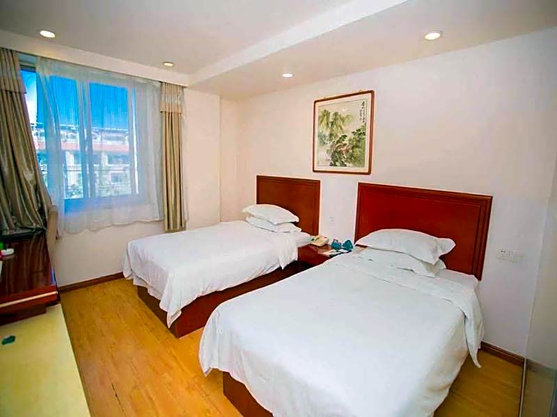 GreenTree Inn Binzhou Huangheshilu Express Hotel
