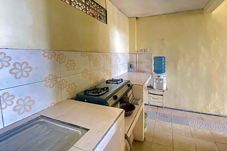 Kanca Homestay Syariah RedPartner near GOR Untung Suropati