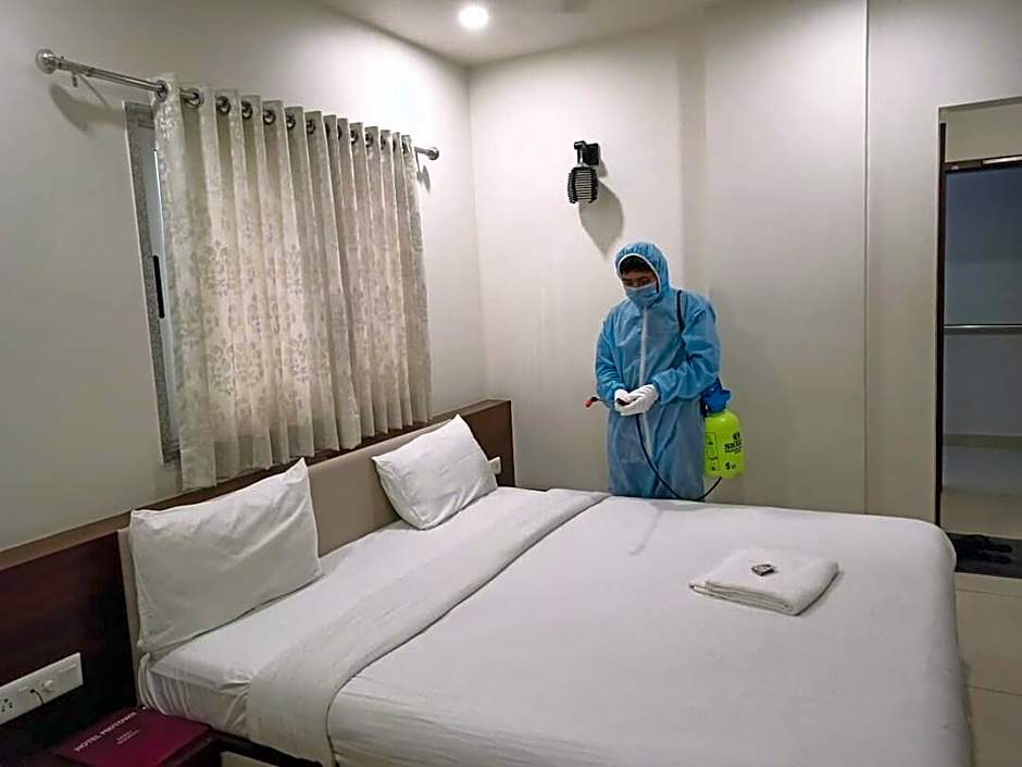 Hotel Midtown, Vadodara