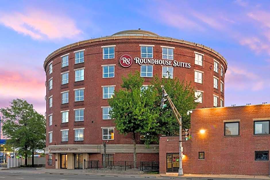 Roundhouse Suites