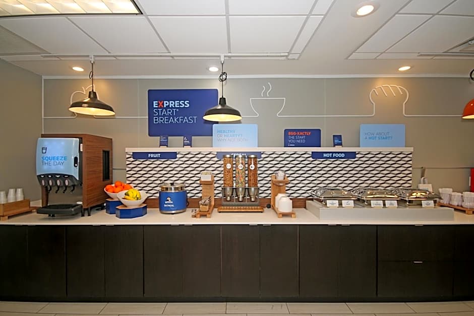 Holiday Inn Express Troutville-Roanoke North By IHG