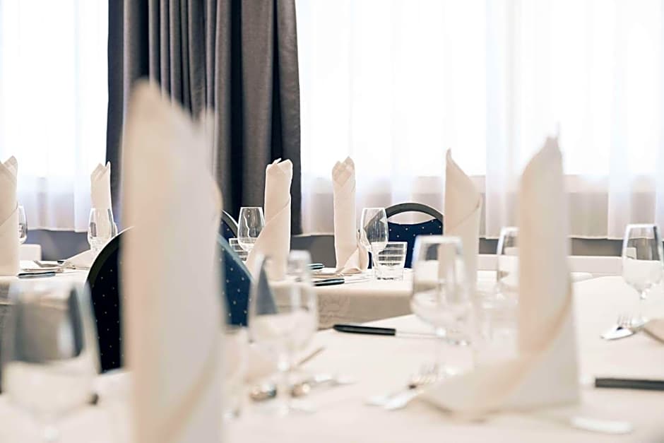 Hotel Le Circuit Le Mans