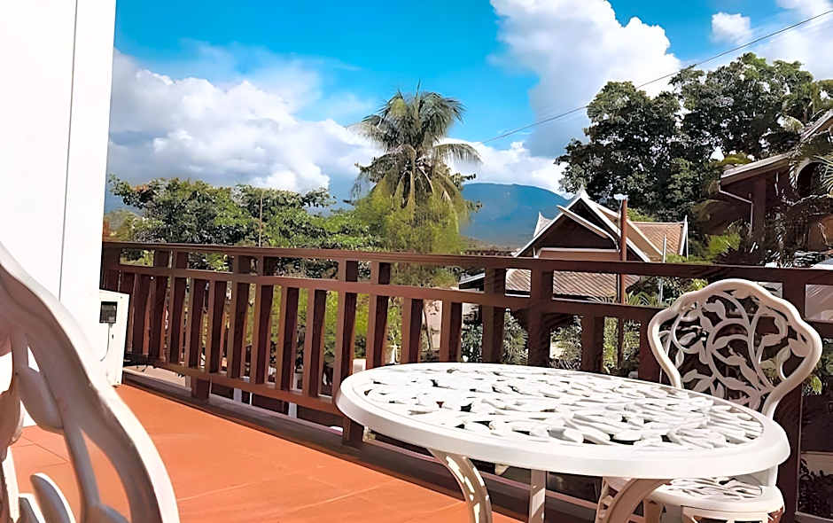 Merry Riverside Hotel