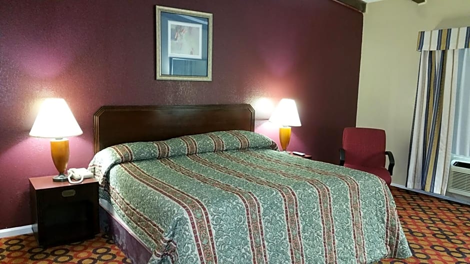 Executive Inn and Suites Waxahachie