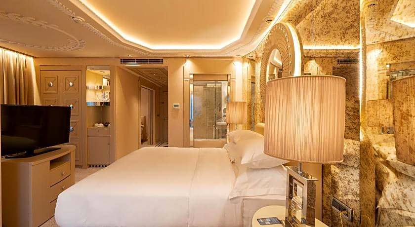 Wyndham Grand Istanbul Kalamis Marina Hotel