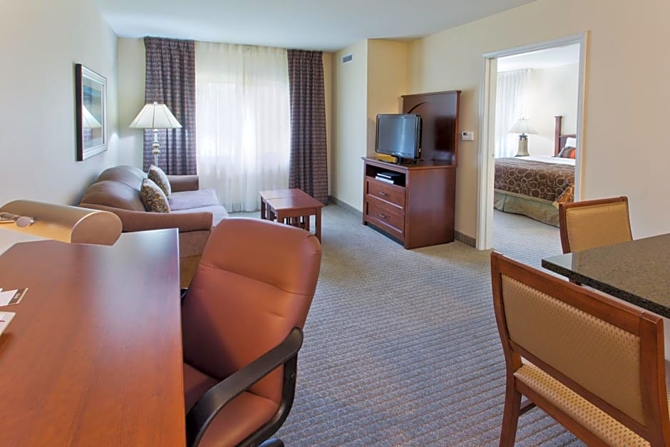 Staybridge Suites Everett - Paine Field