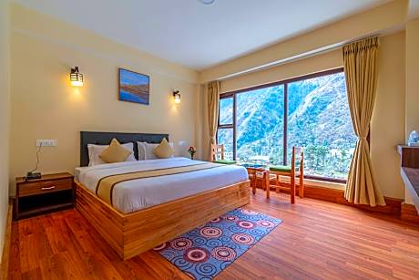 Magellan's The Golden Bridge