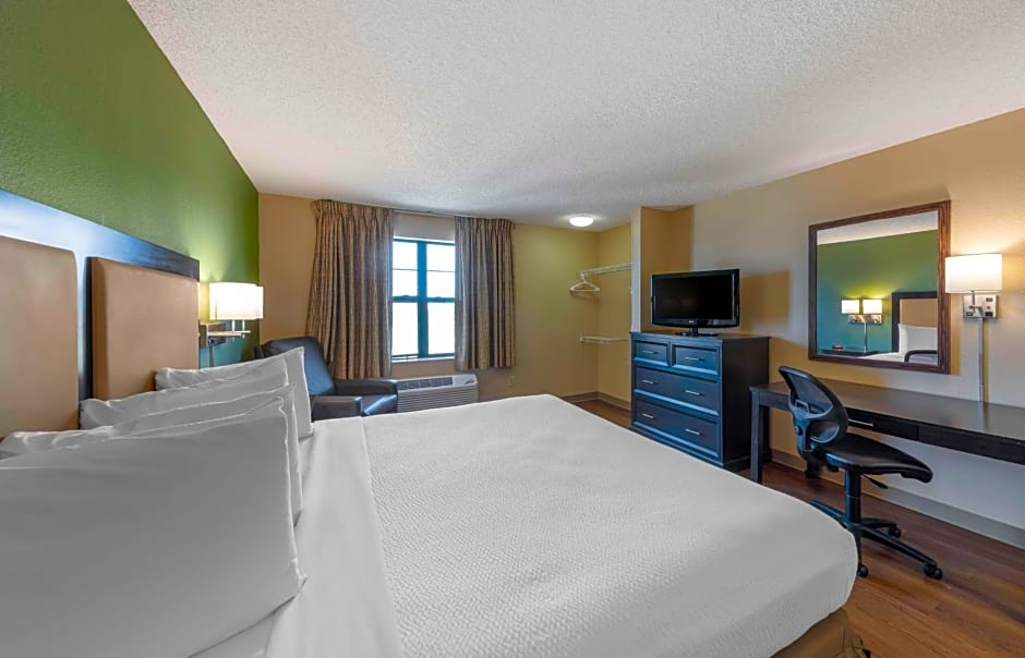 Extended Stay America Suites - Orange County - Katella Ave.