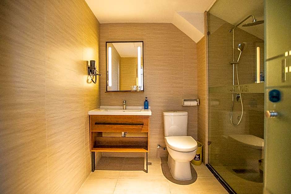 Hanting Hotel Shanghai Jiuting Street