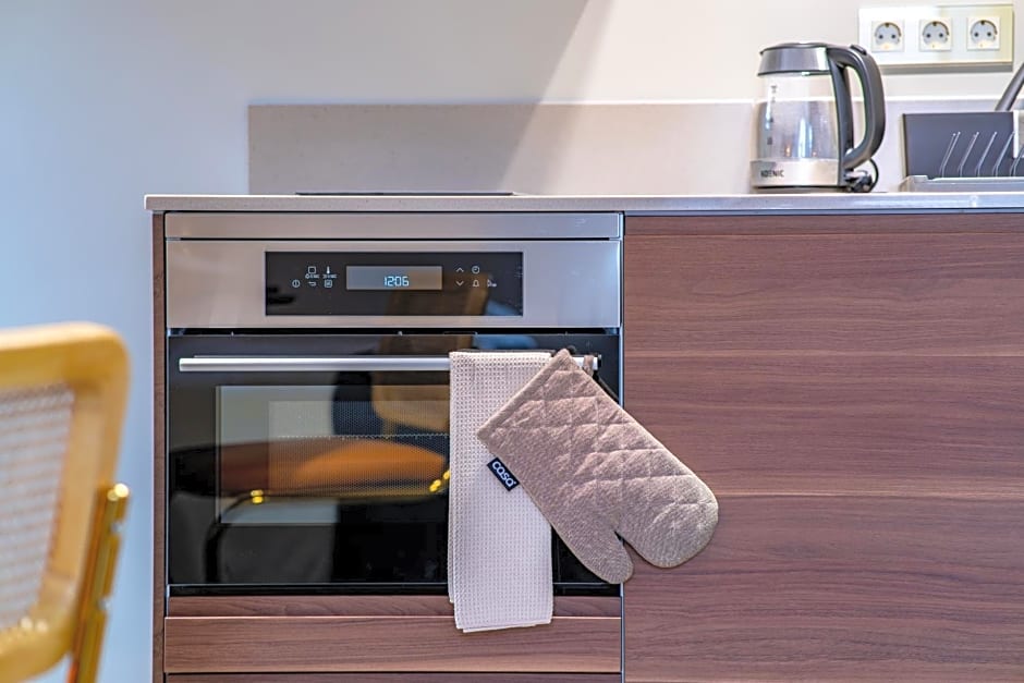 Family penthouse 7-Minutes from Rotterdam Central Newly Build top floor terrace R5