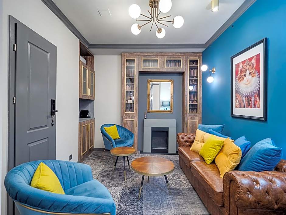 A22 Boutique Suites