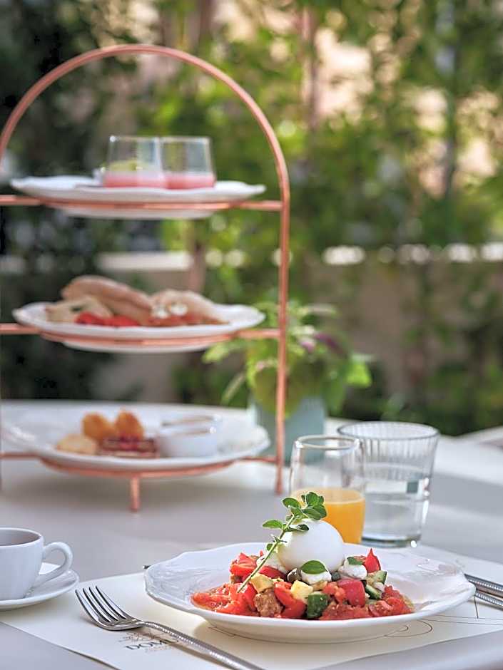 Domus Blanc Boutique Hotel