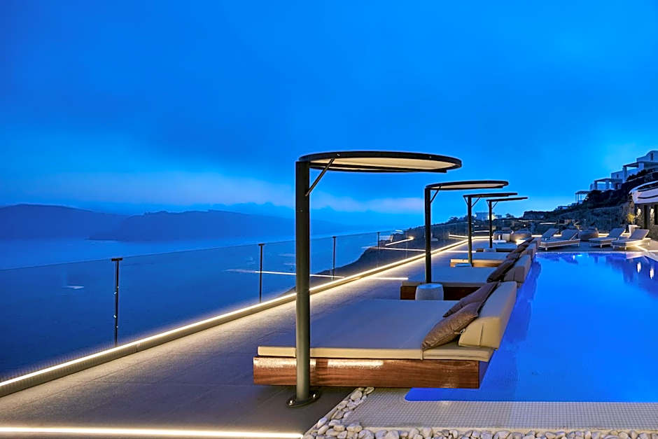 Oia Suites