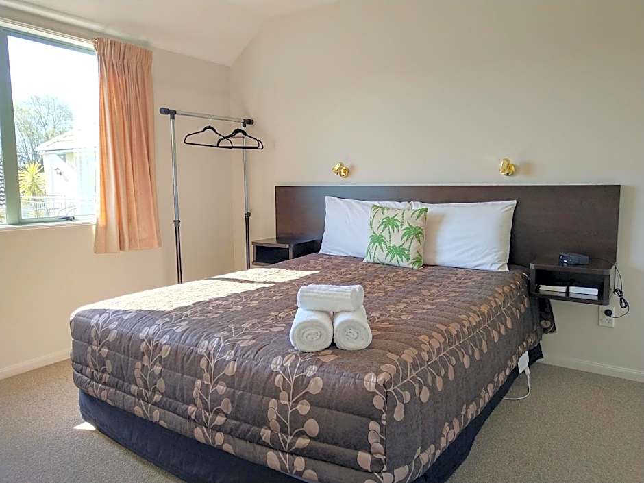 Alcala Motor Lodge