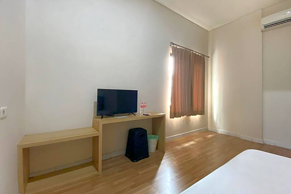 Urbanview Hotel Residence 446 Tanjung Duren