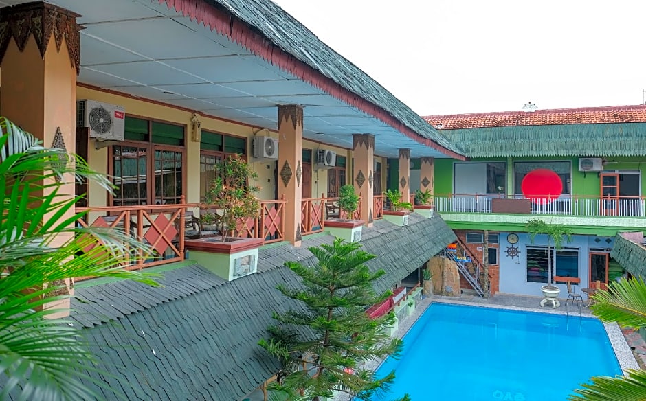 OYO 585 Hotel Perwita Sari