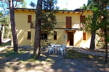 Cozy 1 bedroom apartment for 4 guests in Rosolina