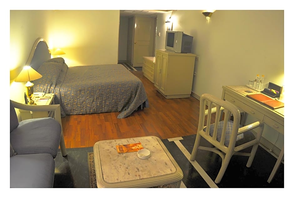 Hotel Tuli International