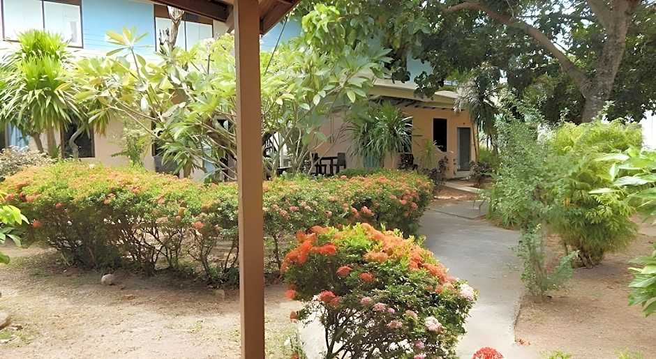 Jinta Hotel Nathon Beach