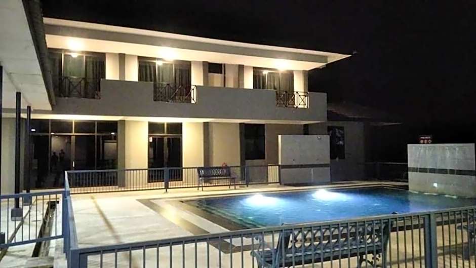 DLAYARAN HOTEL & CAFE