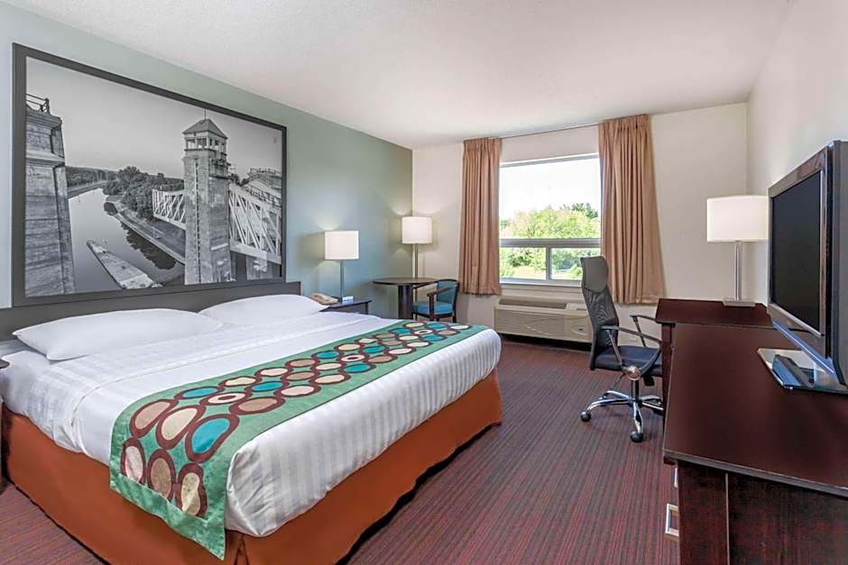 Super 8 by Wyndham Peterborough