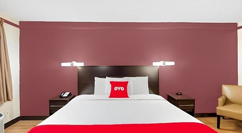 OYO Hotel Tulsa N Sheridan Rd & Airport