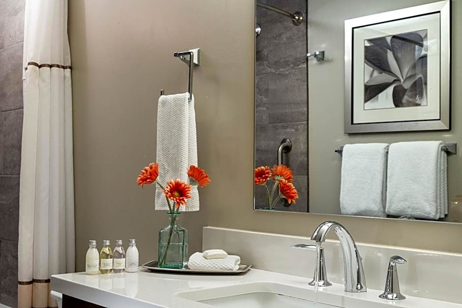 Meadowbrook Inn